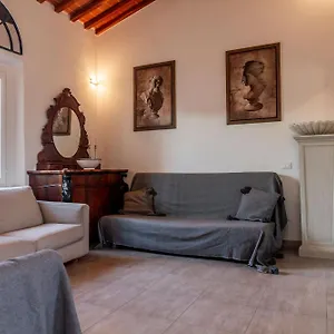 Toscana Di Charme Con Due Camere, Due Bagni E Terrazza In Posizione Centralissima Cecina (Livorno)